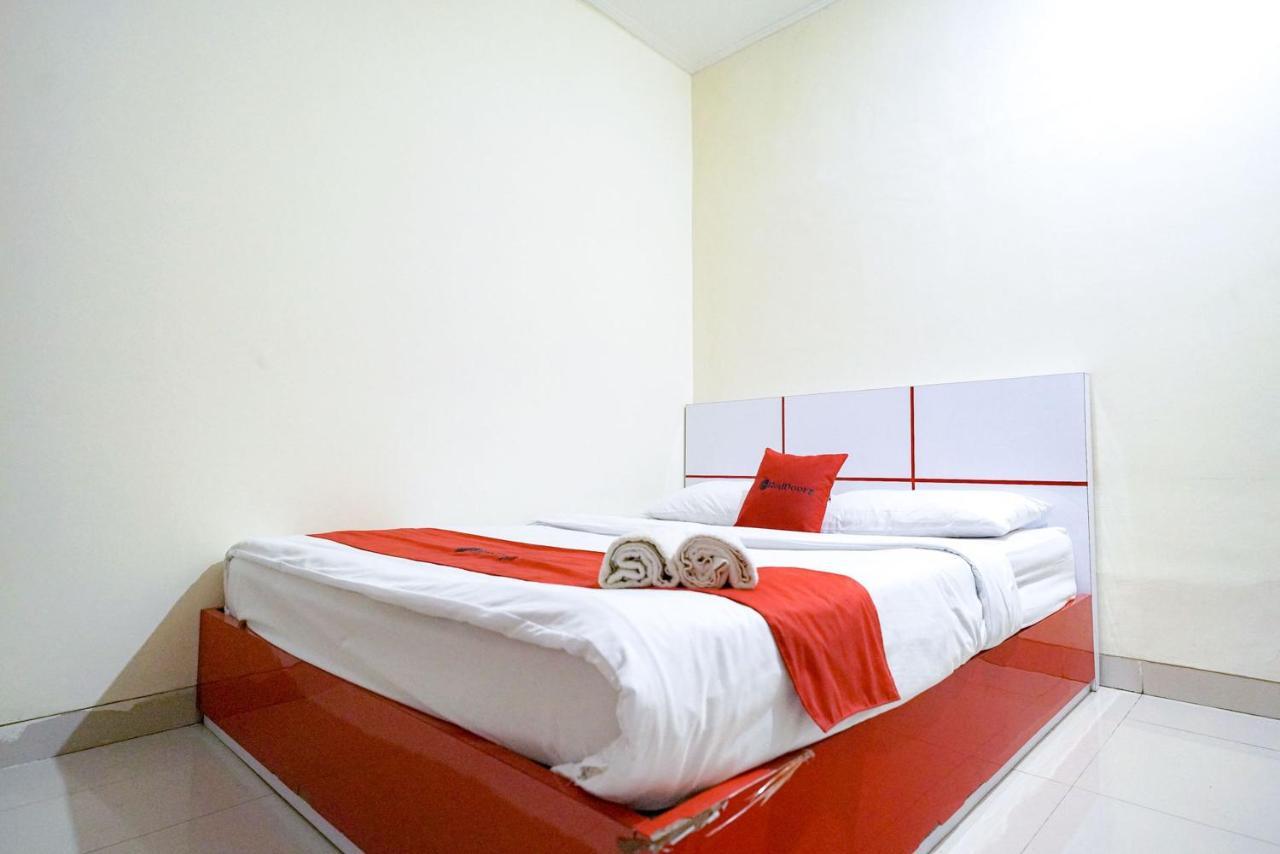 Reddoorz At Buah Batu 5 Hotel Bandung Exterior photo